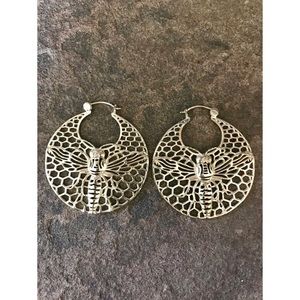 Tawapa Silver Plated Bee Hoop